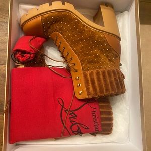 Brand New Louboutin Dakita boot size 39 1/2